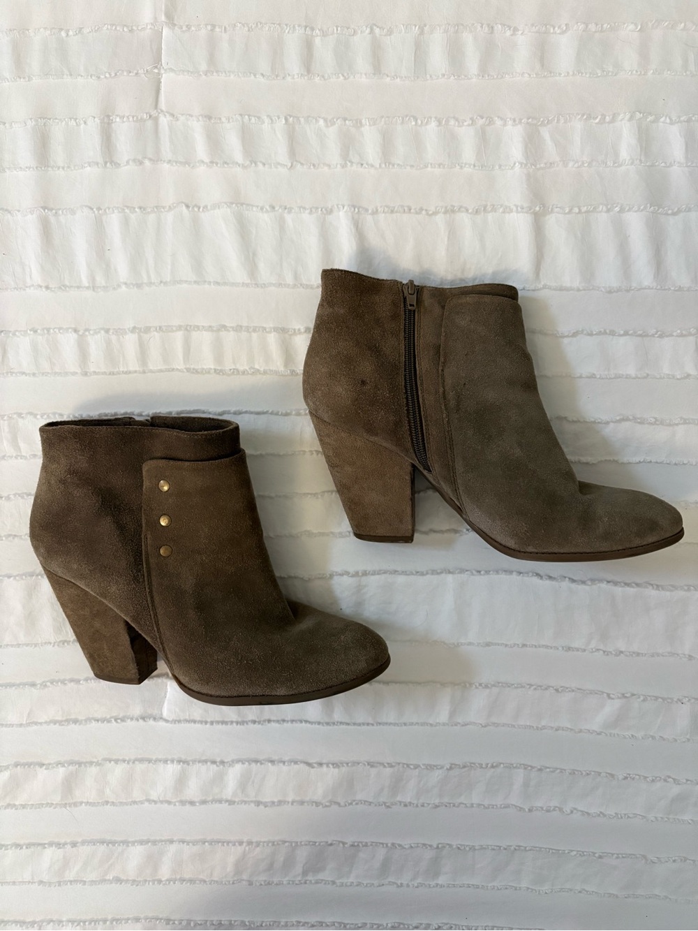 Women's Suede Ankle Booties in Khaki